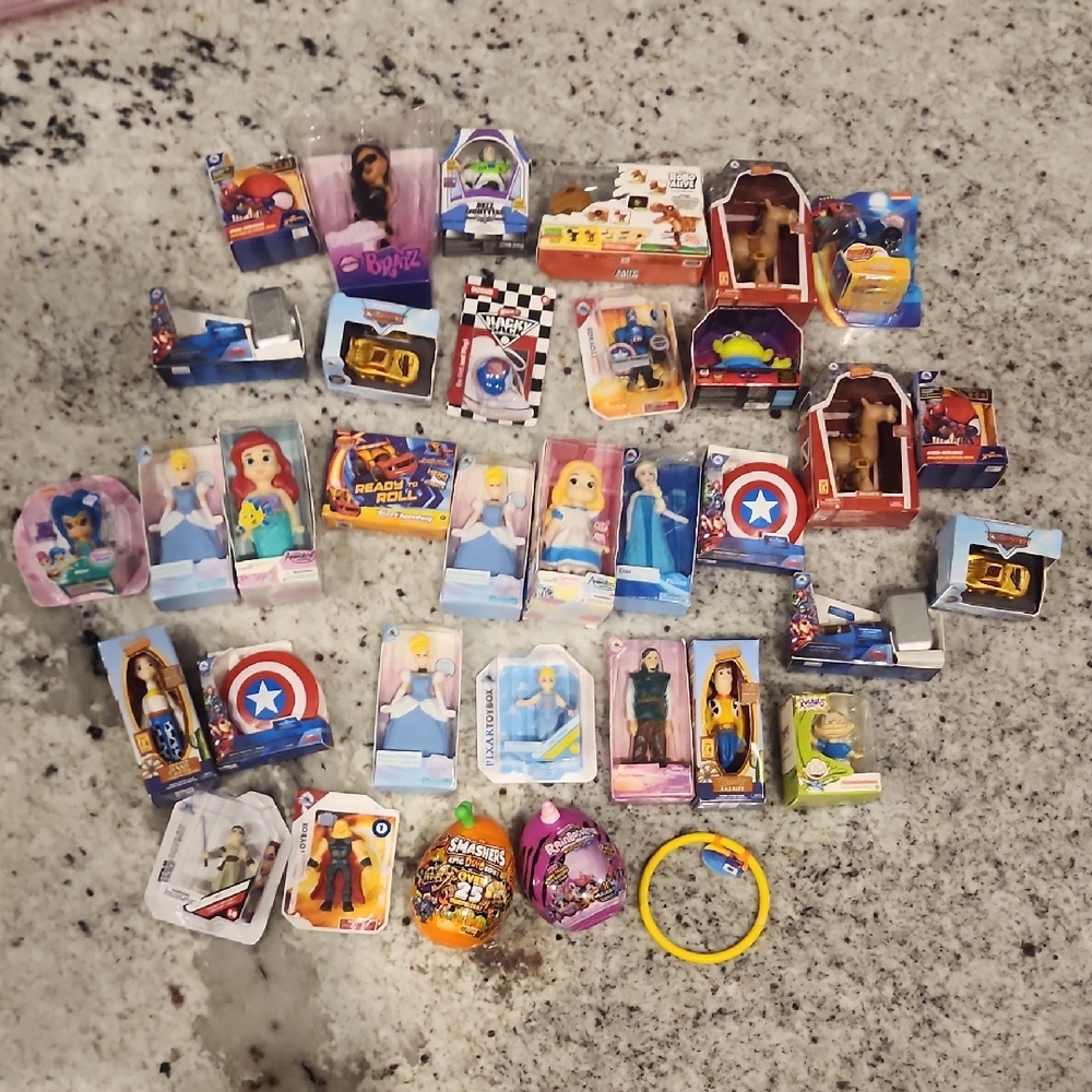 Huge Lot Of Mini Brand Items